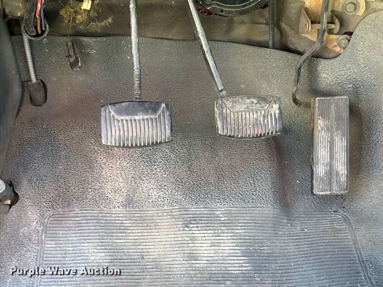 image for item DK0022 1990 Ford F350 brush fire truck