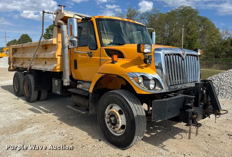 image for item DO2399 2011 International WorkStar 7500 dump truck