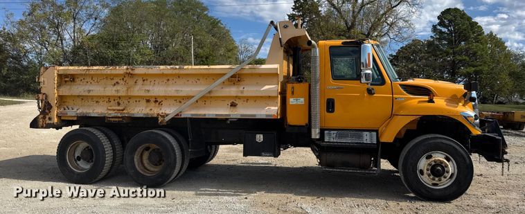 image for item DO2399 2011 International WorkStar 7500 dump truck