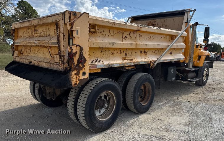 image for item DO2399 2011 International WorkStar 7500 dump truck