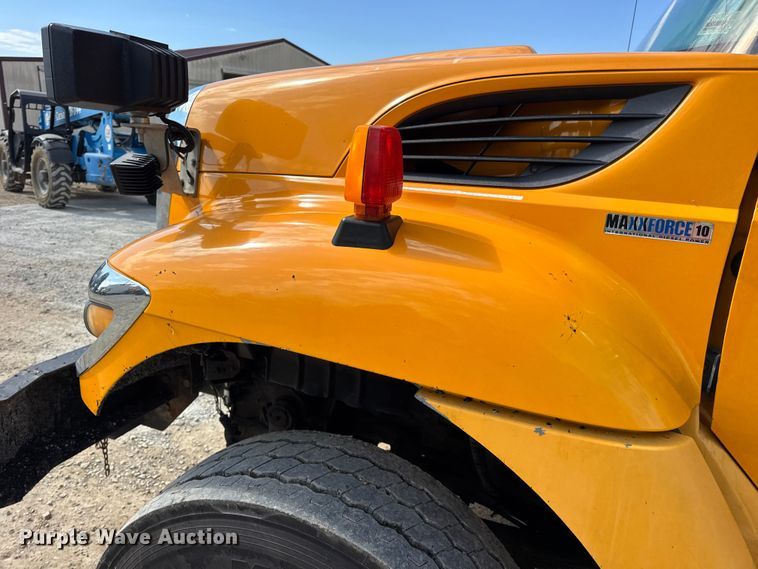 image for item DO2399 2011 International WorkStar 7500 dump truck