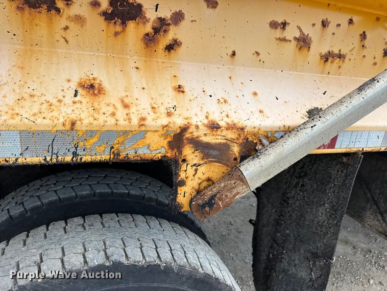 image for item DO2399 2011 International WorkStar 7500 dump truck