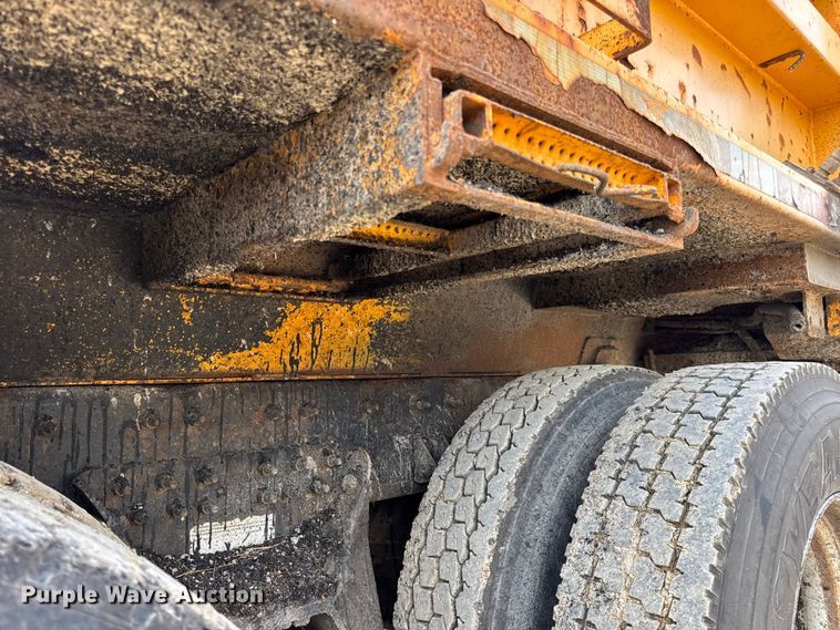 image for item DO2399 2011 International WorkStar 7500 dump truck