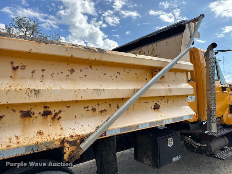 image for item DO2399 2011 International WorkStar 7500 dump truck