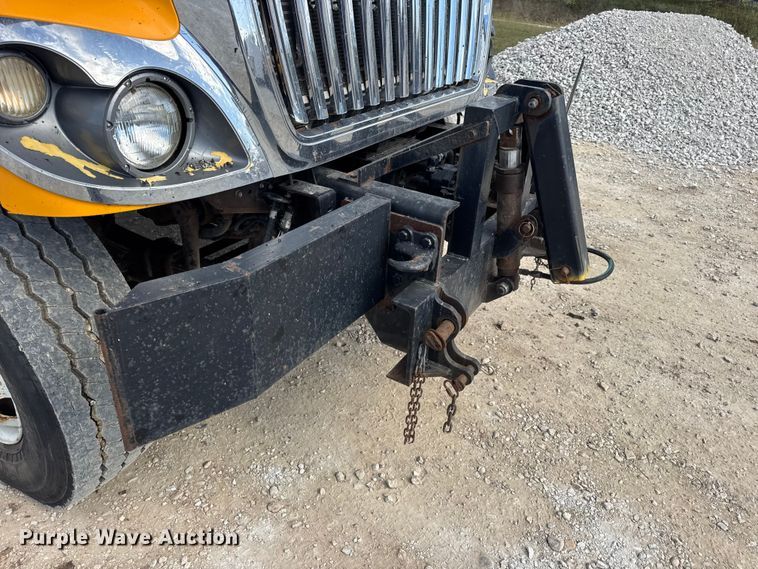 image for item DO2399 2011 International WorkStar 7500 dump truck