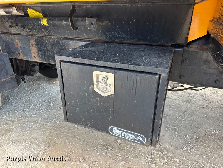 image for item DO2399 2011 International WorkStar 7500 dump truck