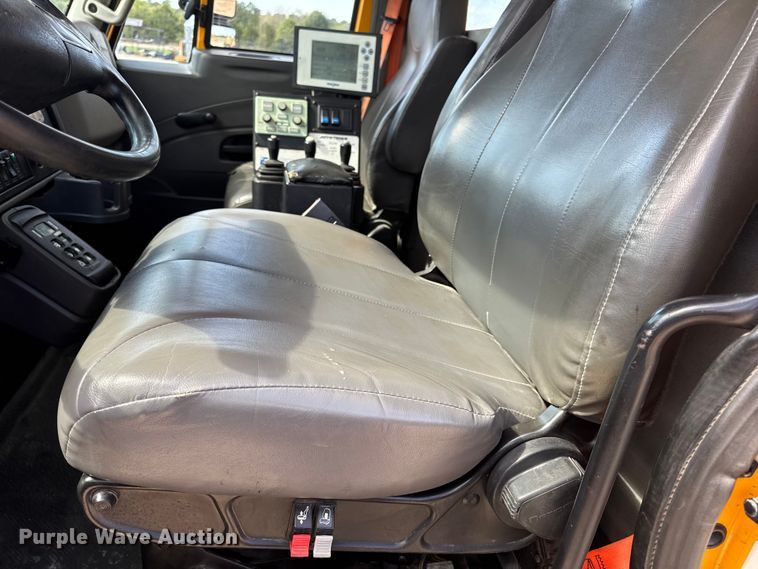 image for item DO2399 2011 International WorkStar 7500 dump truck