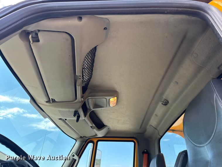 image for item DO2399 2011 International WorkStar 7500 dump truck