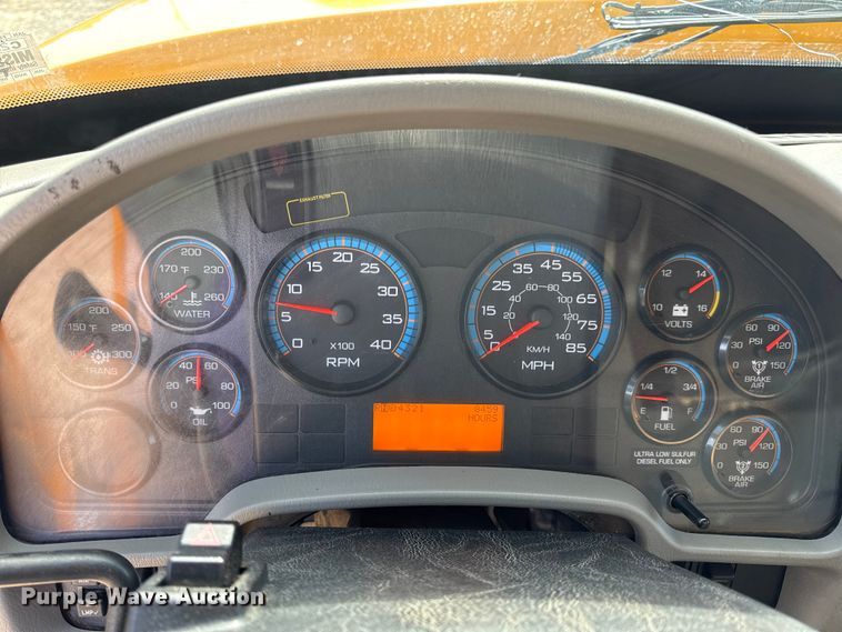 image for item DO2399 2011 International WorkStar 7500 dump truck