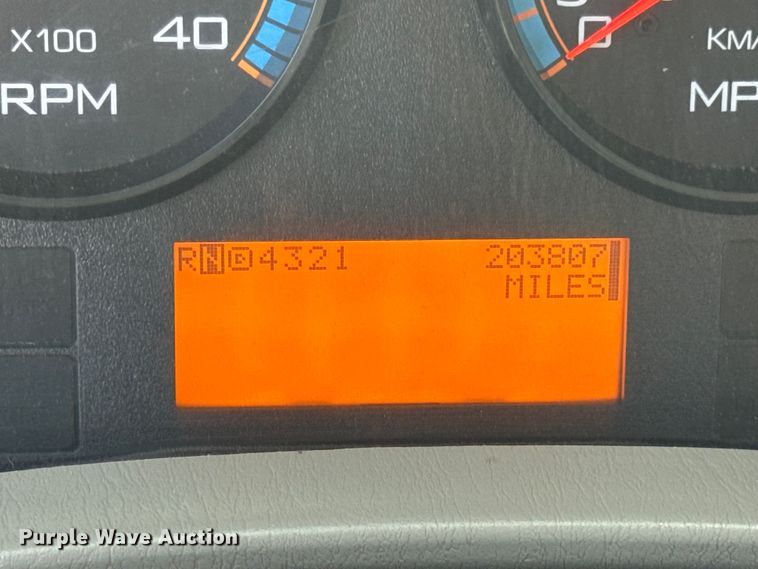 image for item DO2399 2011 International WorkStar 7500 dump truck