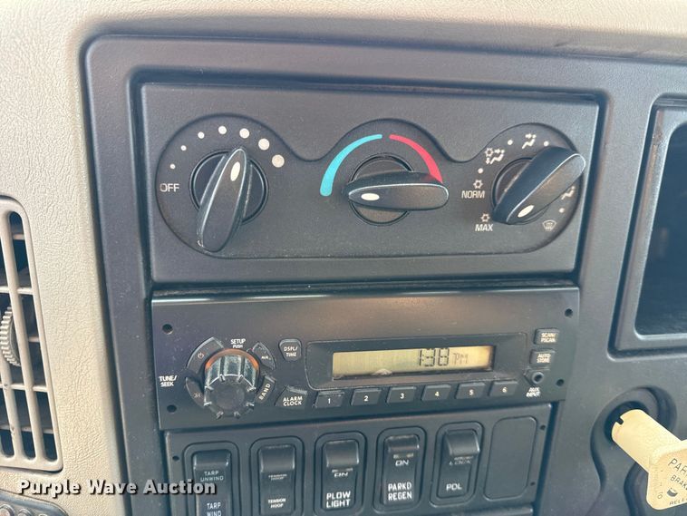 image for item DO2399 2011 International WorkStar 7500 dump truck