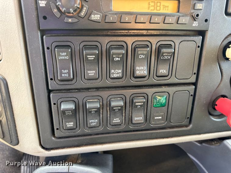 image for item DO2399 2011 International WorkStar 7500 dump truck