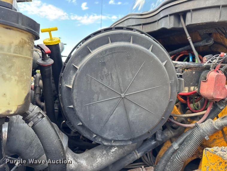 image for item DO2399 2011 International WorkStar 7500 dump truck