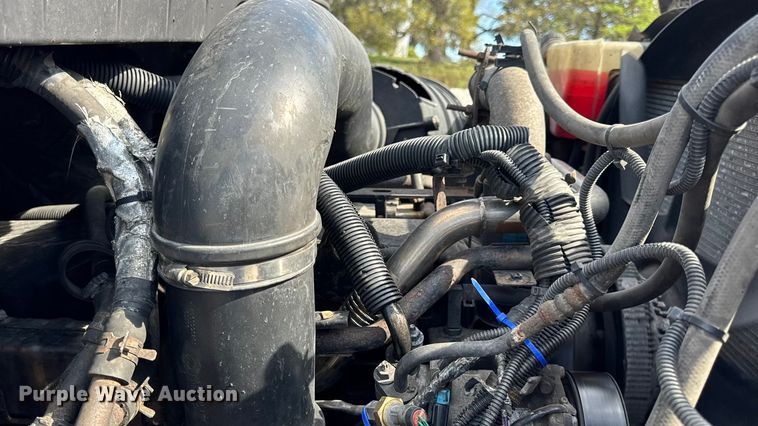 image for item DO2399 2011 International WorkStar 7500 dump truck