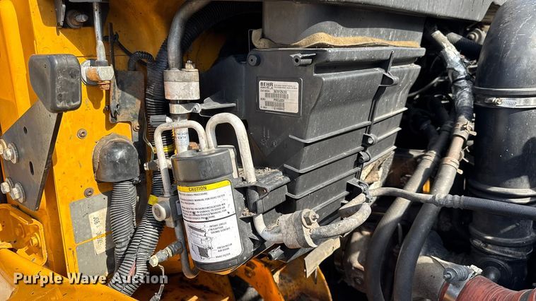 image for item DO2399 2011 International WorkStar 7500 dump truck