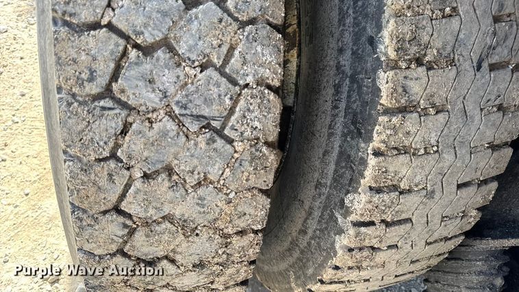 image for item DO2399 2011 International WorkStar 7500 dump truck