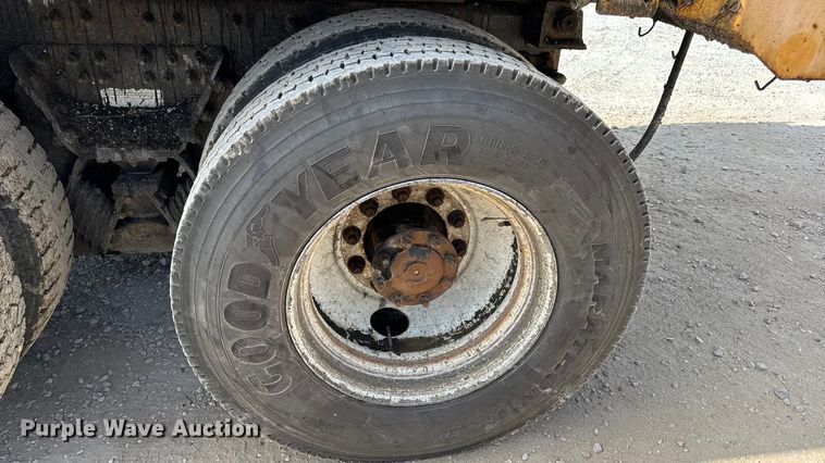 image for item DO2399 2011 International WorkStar 7500 dump truck