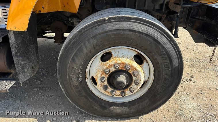 image for item DO2399 2011 International WorkStar 7500 dump truck