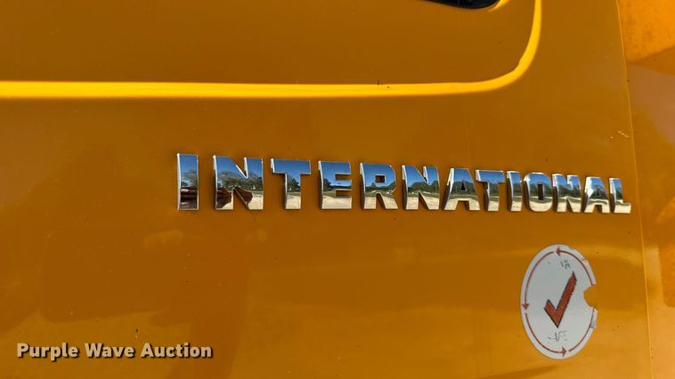 image for item DO2400 2007 International 7400 dump truck