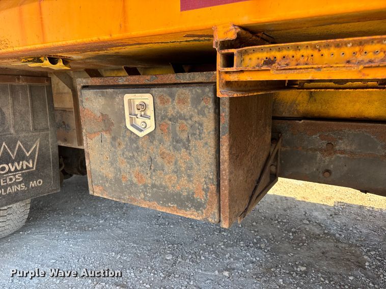 image for item DO2400 2007 International 7400 dump truck