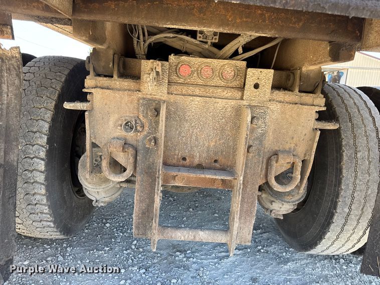 image for item DO2400 2007 International 7400 dump truck