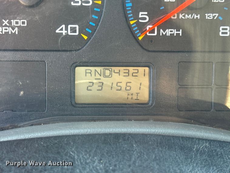 image for item DO2400 2007 International 7400 dump truck