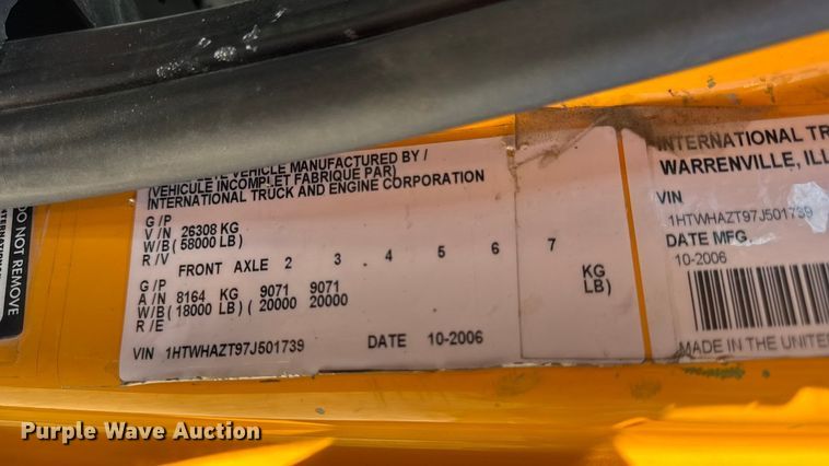 image for item DO2400 2007 International 7400 dump truck