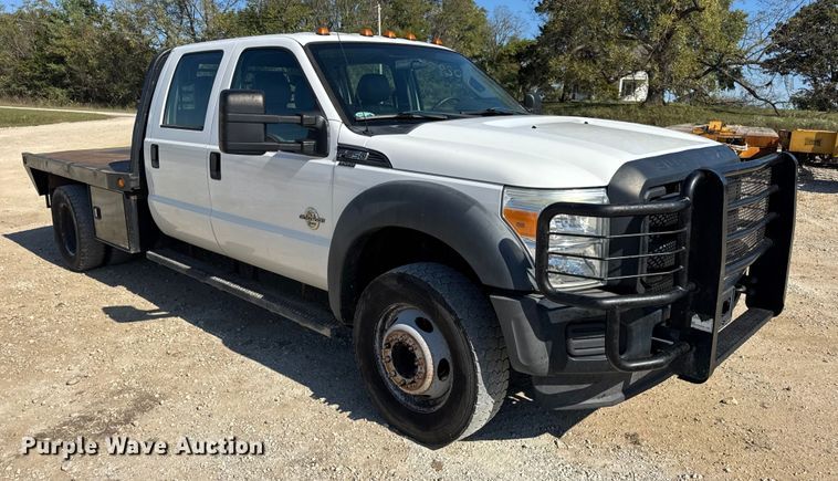 image for item DO2401 2015 Ford F550 XL flatbed truck