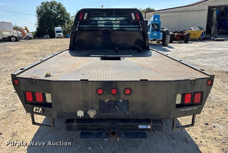 image for item DO2401 2015 Ford F550 XL flatbed truck