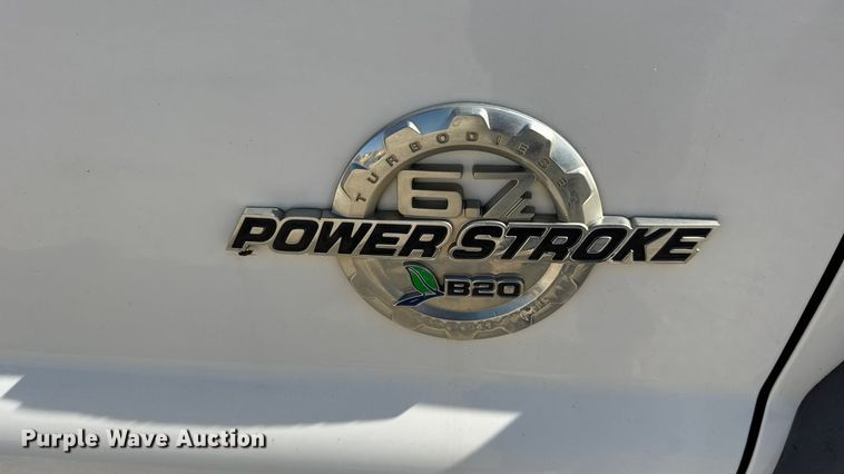 image for item DO2401 2015 Ford F550 XL flatbed truck