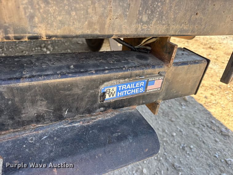 image for item DO2401 2015 Ford F550 XL flatbed truck