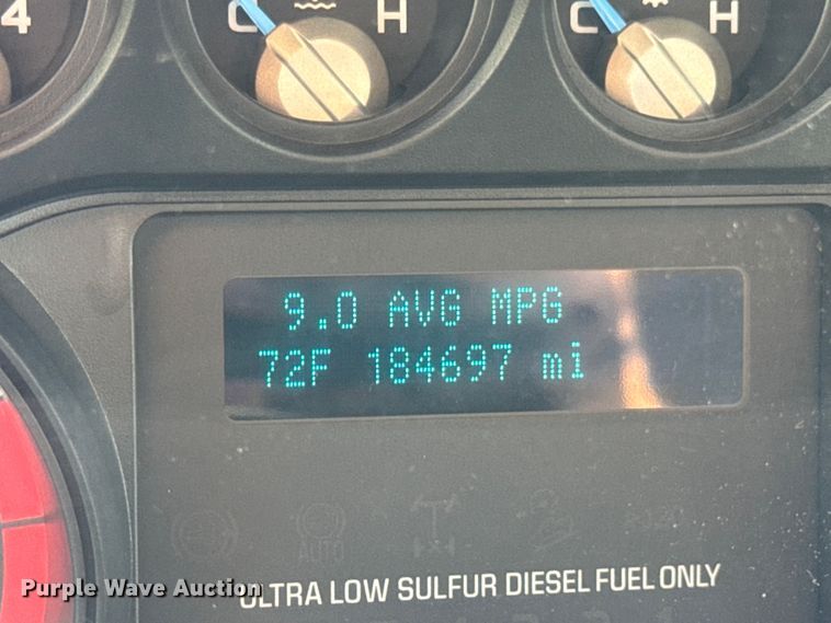 image for item DO2401 2015 Ford F550 XL flatbed truck