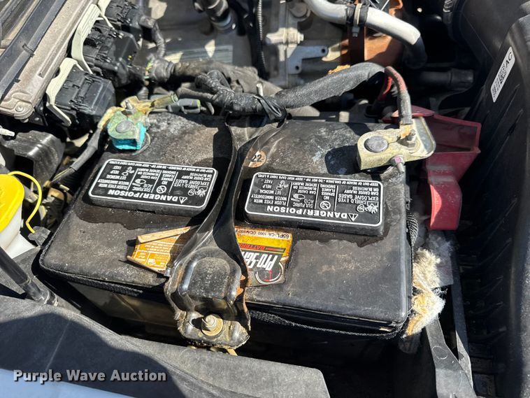 image for item DO2401 2015 Ford F550 XL flatbed truck