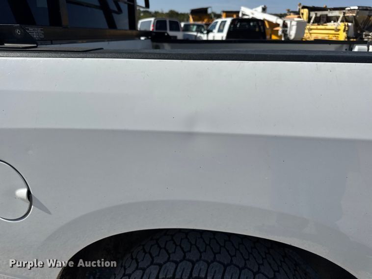 image for item DO2402 2017 RAM 1500 Crew Cab pickup truck