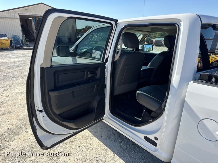 image for item DO2402 2017 RAM 1500 Crew Cab pickup truck