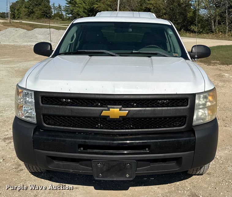 image for item DO2403 2009 Chevrolet Silverado 1500 Ext. Cab pickup truck