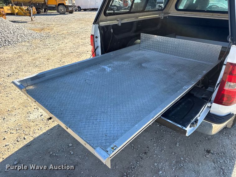 image for item DO2403 2009 Chevrolet Silverado 1500 Ext. Cab pickup truck