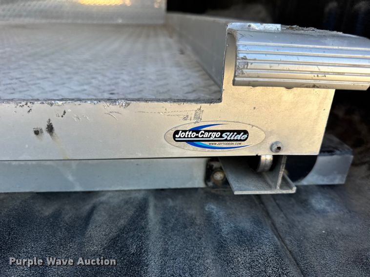 image for item DO2403 2009 Chevrolet Silverado 1500 Ext. Cab pickup truck