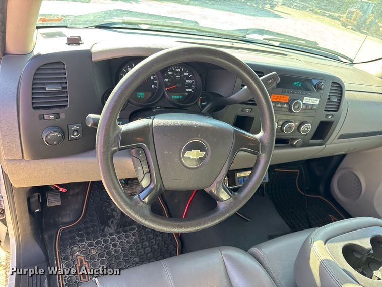 image for item DO2403 2009 Chevrolet Silverado 1500 Ext. Cab pickup truck