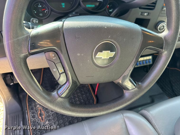 image for item DO2403 2009 Chevrolet Silverado 1500 Ext. Cab pickup truck