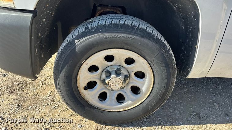 image for item DO2403 2009 Chevrolet Silverado 1500 Ext. Cab pickup truck