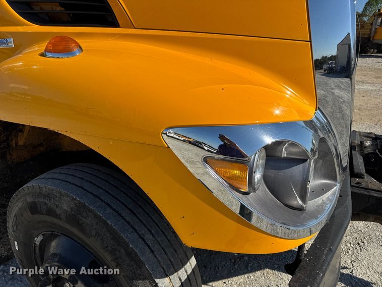 image for item DO2404 2008 International WorkStar 7300 oil distributor truck