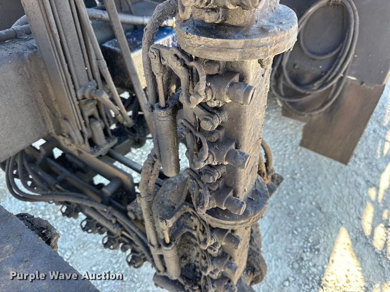 image for item DO2404 2008 International WorkStar 7300 oil distributor truck