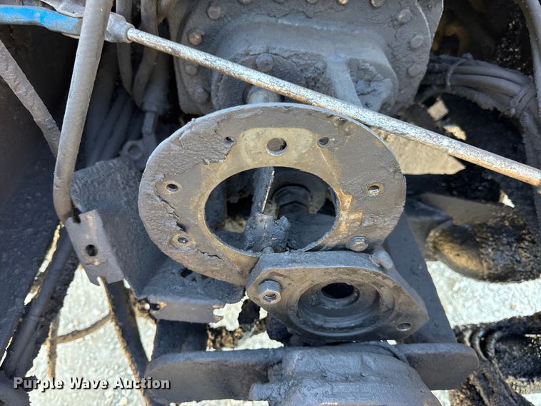 image for item DO2404 2008 International WorkStar 7300 oil distributor truck