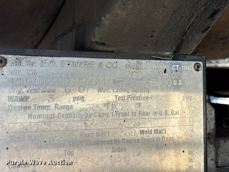 image for item DO2404 2008 International WorkStar 7300 oil distributor truck