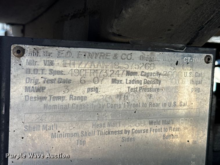 image for item DO2404 2008 International WorkStar 7300 oil distributor truck