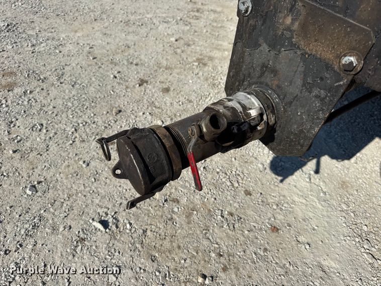 image for item DO2404 2008 International WorkStar 7300 oil distributor truck