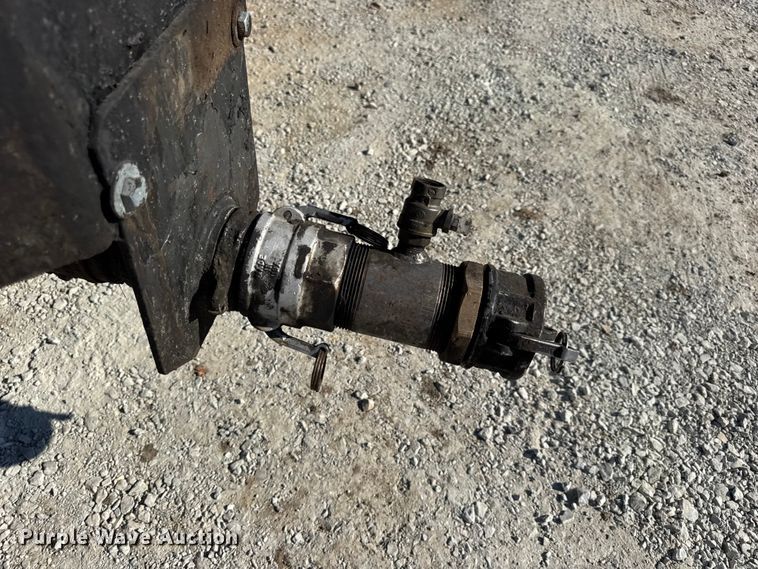 image for item DO2404 2008 International WorkStar 7300 oil distributor truck