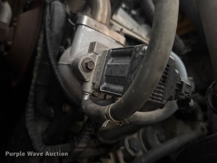 image for item DO2404 2008 International WorkStar 7300 oil distributor truck