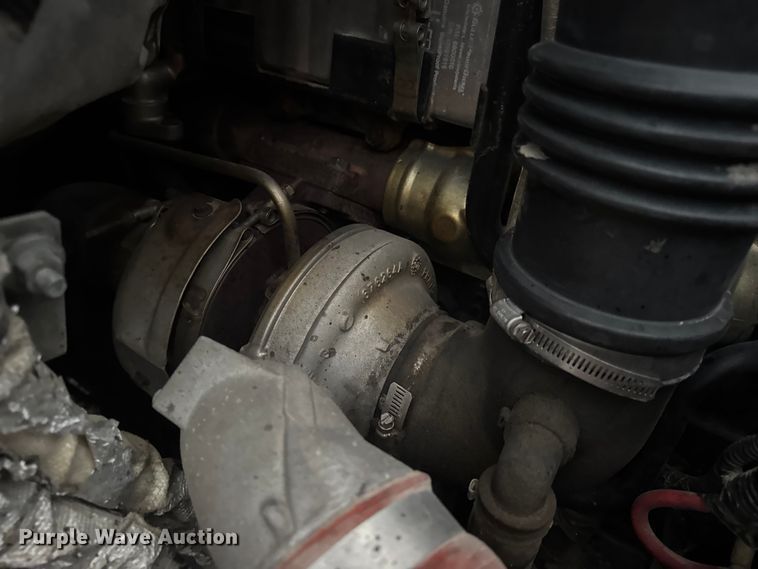 image for item DO2404 2008 International WorkStar 7300 oil distributor truck